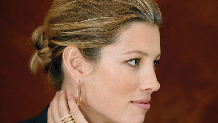 Jessica Biel Cute Smiling Side Face Closeup